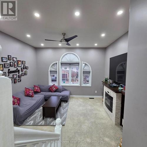 Upper - 23 Schueller Street, Kitchener, ON - Indoor