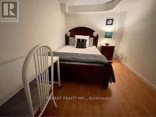 7432 Magistrate Terrace, Mississauga, ON - Indoor Photo Showing Bedroom