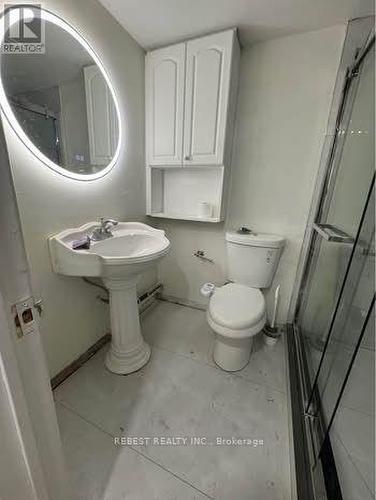 7432 Magistrate Terrace, Mississauga, ON - Indoor Photo Showing Bathroom