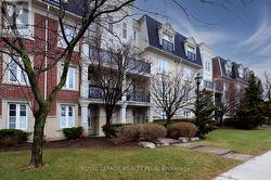 215 - 3351 CAWTHRA ROAD  Mississauga, ON L5A 4N5