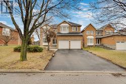 438 OJIBWAY TRAIL  Mississauga, ON L4Z 3B5