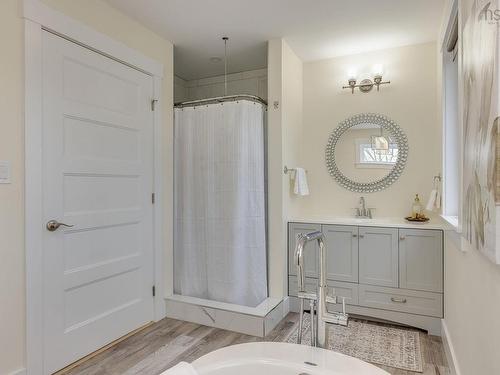 2779 Joseph Howe Drive, Halifax, NS 