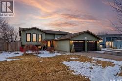 1149 Prince Charles PLACE Moose Jaw, SK S6H 7V2