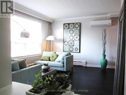 3RD FLR - 31 GLENSIDE AVENUE  Toronto, ON M4L 2T6