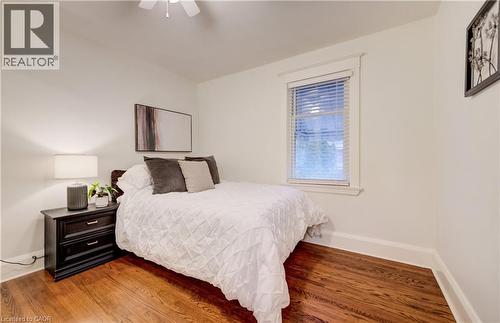 262 Province Street S, Hamilton, ON - Indoor Photo Showing Bedroom