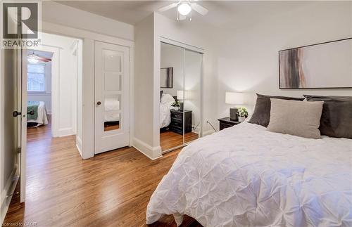 262 Province Street S, Hamilton, ON - Indoor Photo Showing Bedroom