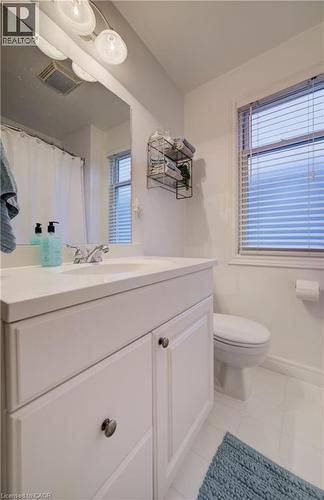 262 Province Street S, Hamilton, ON - Indoor Photo Showing Bathroom