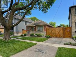 44 YORKVIEW DRIVE  Toronto, ON M8Z 2E9