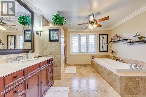 4220 Millcroft Park Drive, Burlington, ON - Indoor Photo Showing Bathroom