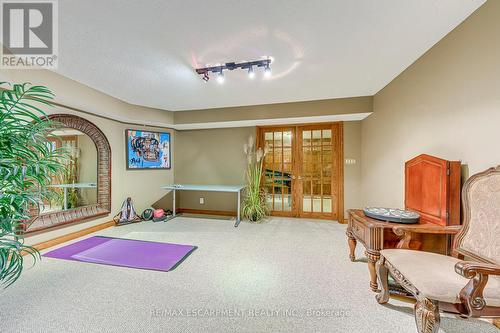 4220 Millcroft Park Drive, Burlington, ON - Indoor