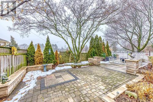 4220 Millcroft Park Drive, Burlington, ON - Outdoor