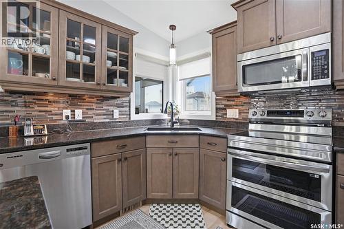 5053 Canuck Crescent, Regina, SK - Indoor Photo Showing Kitchen With Stainless Steel Kitchen