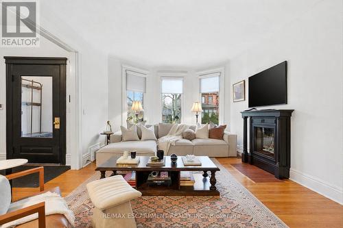 141 Markland Street, Hamilton, ON - Indoor Photo Showing Living Room With Fireplace