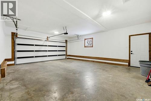 8 Thatcher Road, Regina, SK - Indoor Photo Showing Garage