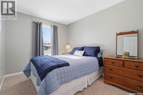 138 Quill Crescent, Saskatoon, SK - Indoor Photo Showing Bedroom