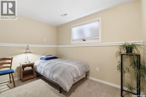 138 Quill Crescent, Saskatoon, SK - Indoor Photo Showing Bedroom