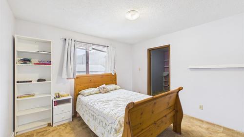 419 Lindsay Street, Kimberley, BC - Indoor Photo Showing Bedroom