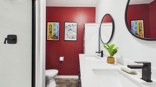 419 Lindsay Street, Kimberley, BC - Indoor Photo Showing Bathroom