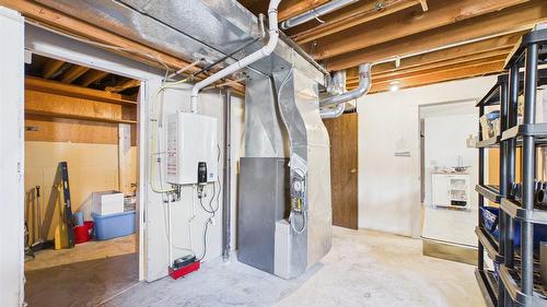 419 Lindsay Street, Kimberley, BC - Indoor Photo Showing Basement