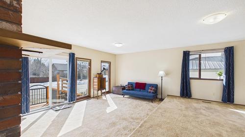 419 Lindsay Street, Kimberley, BC - Indoor Photo Showing Other Room