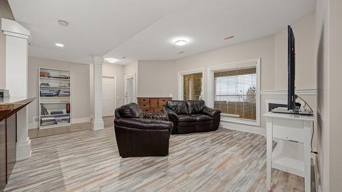 374 Quilchena Drive, Kelowna, BC - Indoor