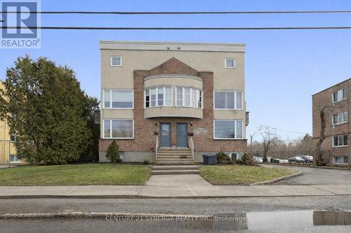 8 - 1204 SHILLINGTON AVENUE  Ottawa, ON K1Z 7Z4