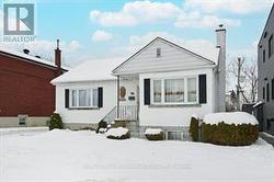 456 BLAKE BOULEVARD  Ottawa, ON K1K 1B1