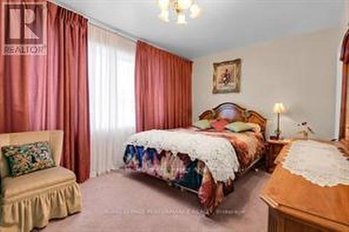 456 Blake Boulevard, Ottawa, ON - Indoor Photo Showing Bedroom