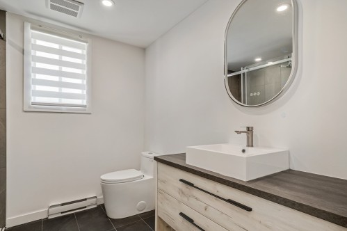 Bathroom - A-215 Ch. De Christieville, Morin-Heights, QC - Indoor Photo Showing Bathroom