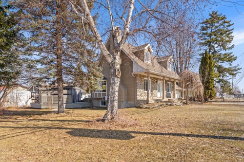 2037 Ch. St-Charles  Terrebonne (Lachenaie), QC J6W 5X8