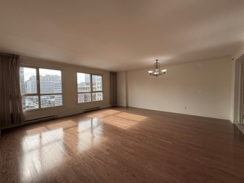 Salon - 11A-1210 Boul. De Maisonneuve O., Montréal (Ville-Marie), QC - Indoor Photo Showing Other Room