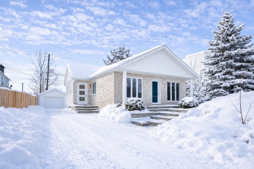 137 Av. Lasalle  Val-D'Or, QC J9P 2A1