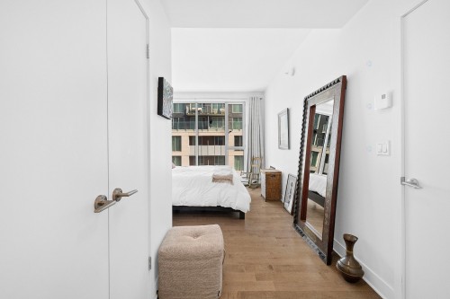 Chambre à coucher principale - 818-5265 Rue Mackenzie, Montréal (Côte-Des-Neiges/Notre-Dame-De-Grâce), QC - Indoor