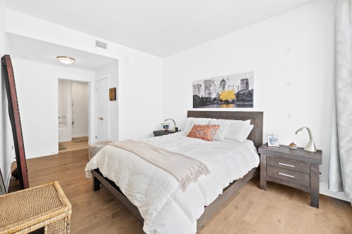 Chambre à coucher principale - 818-5265 Rue Mackenzie, Montréal (Côte-Des-Neiges/Notre-Dame-De-Grâce), QC - Indoor Photo Showing Bedroom