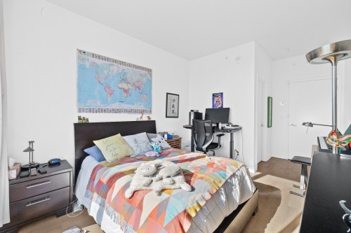 Chambre à coucher - 818-5265 Rue Mackenzie, Montréal (Côte-Des-Neiges/Notre-Dame-De-Grâce), QC - Indoor Photo Showing Bedroom