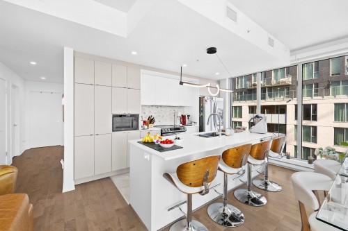 Cuisine - 818-5265 Rue Mackenzie, Montréal (Côte-Des-Neiges/Notre-Dame-De-Grâce), QC - Indoor Photo Showing Kitchen