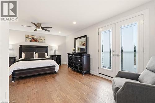 1354 1 Sideroad, Burlington, ON - Indoor Photo Showing Bedroom