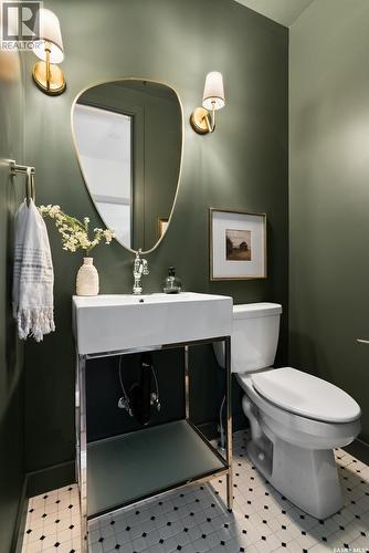 2257 Rae Street, Regina, SK - Indoor Photo Showing Bathroom