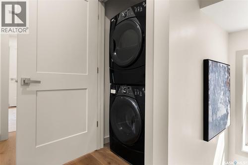 2257 Rae Street, Regina, SK - Indoor Photo Showing Laundry Room