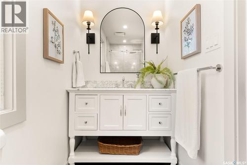 2257 Rae Street, Regina, SK - Indoor Photo Showing Bathroom