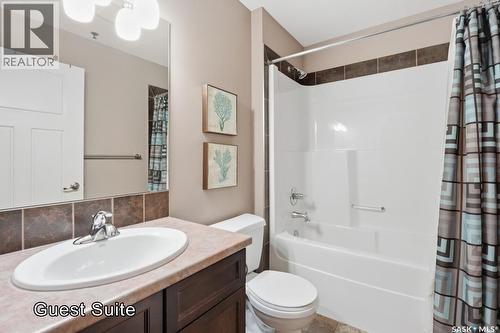 327 1010 Ruth Street E, Saskatoon, SK - Indoor Photo Showing Bathroom