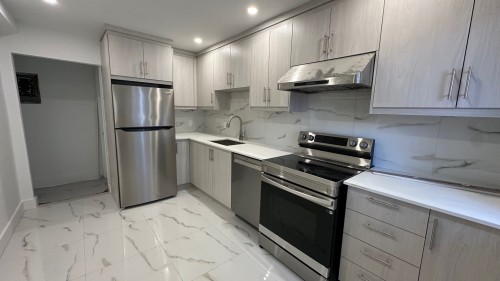 Cuisine - 1-2975 Av. Barclay, Montréal (Côte-Des-Neiges/Notre-Dame-De-Grâce), QC - Indoor Photo Showing Kitchen