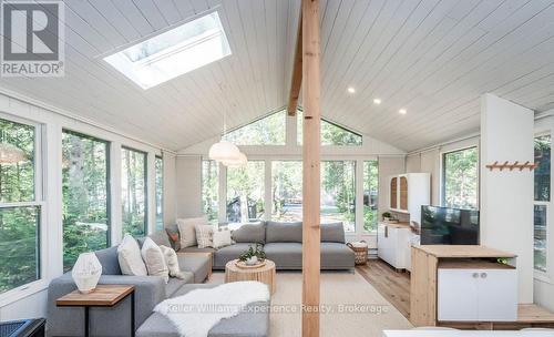 1 Sundown Road, Tiny, ON - Indoor