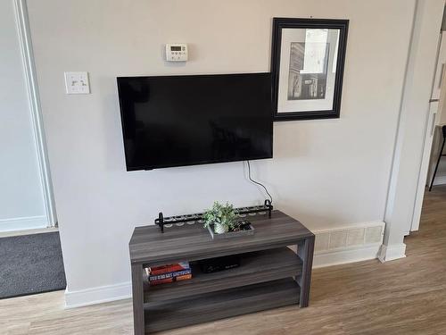 82 Machar Ave., Thunder Bay, ON - Indoor Photo Showing Other Room