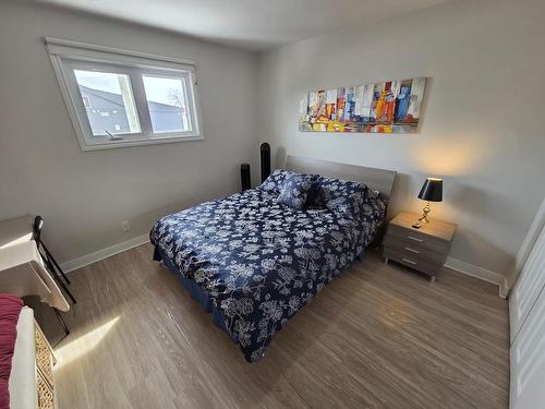 82 Machar Ave., Thunder Bay, ON - Indoor Photo Showing Bedroom