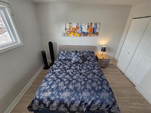 82 Machar Ave., Thunder Bay, ON - Indoor Photo Showing Bedroom