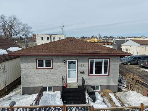 82 Machar Ave.  Thunder Bay, ON P7B 2Y6