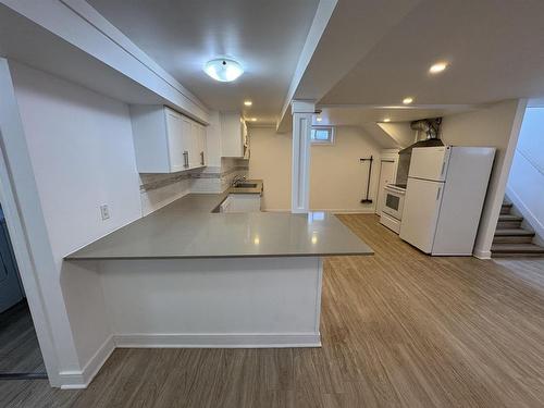 82 Machar Ave., Thunder Bay, ON - Indoor