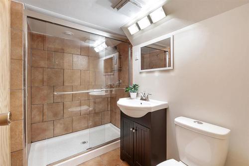 62 Rice Road, Winnipeg, MB - Indoor Photo Showing Bathroom