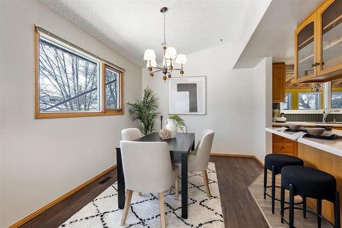 62 Rice Road, Winnipeg, MB - Indoor Photo Showing Dining Room